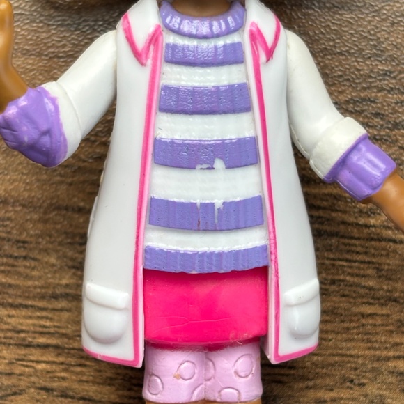 * 2 Disney Jr. Action Figure DOC MCSTUFFINS Just Play 3.5" Doll Toys Cake Topper - Picture 11 of 12